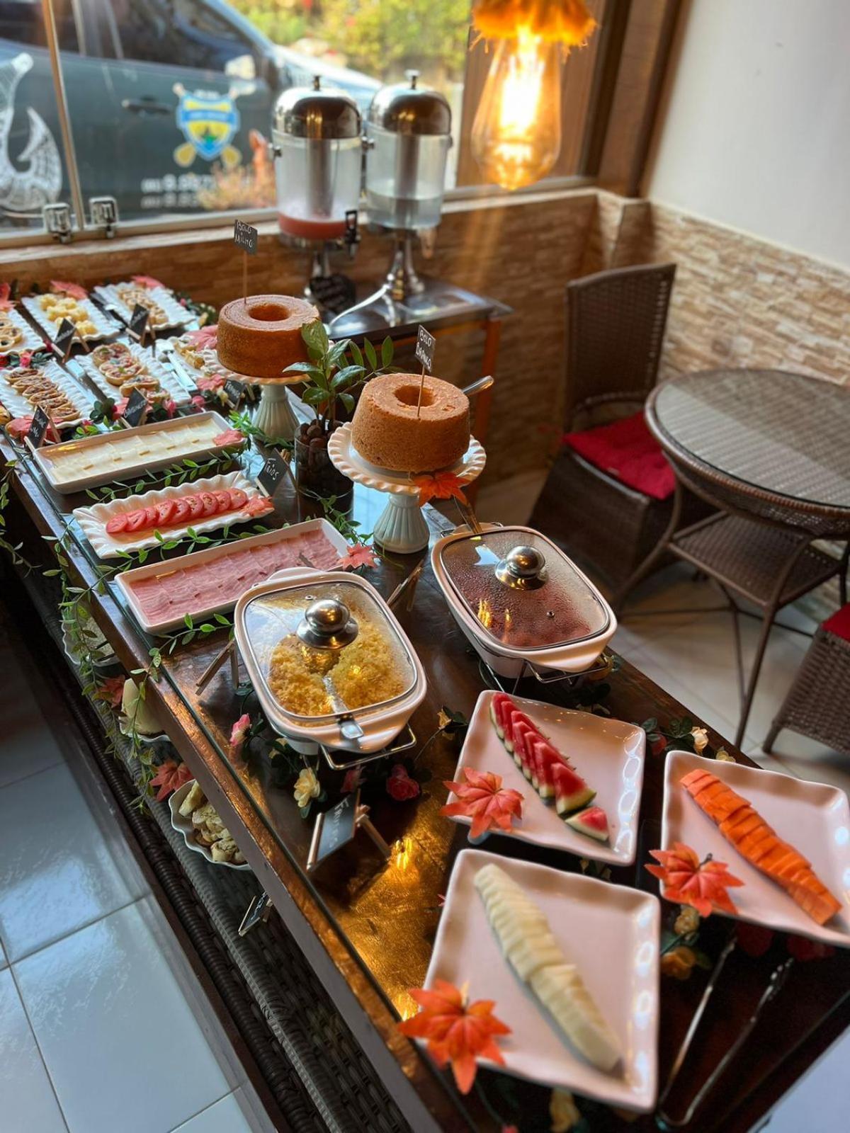 达雷德酒店 费尔南多 - 迪诺罗尼亚 外观 照片